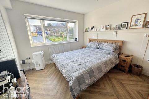 14 Ashurst Close, Rowhedge, Colchester, CO5 7HU