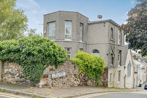 4 bedroom link detached house for sale, Caernarfon, Gwynedd