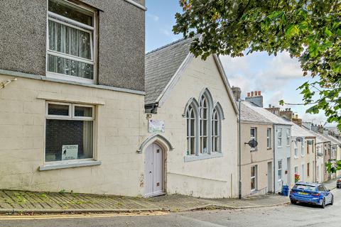 4 bedroom link detached house for sale, Caernarfon, Gwynedd