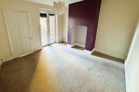 2 bedroom end of terrace house for sale, Stand Street, Warwick