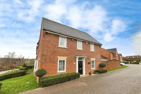 4 bedroom detached house for sale, Sutton Avenue, Silverdale, Newcastle