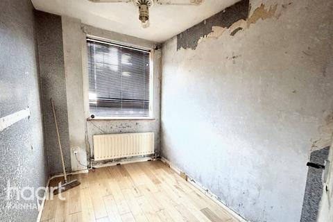 5 Stoke Road, Rainham, RM13 9SF