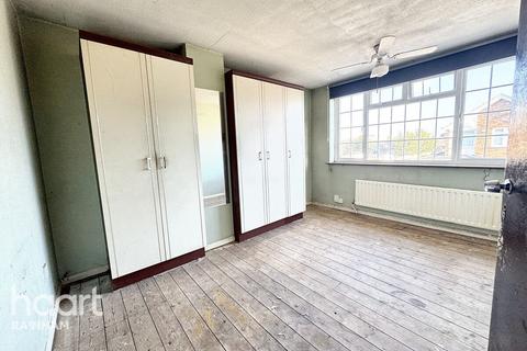 5 Stoke Road, Rainham, RM13 9SF