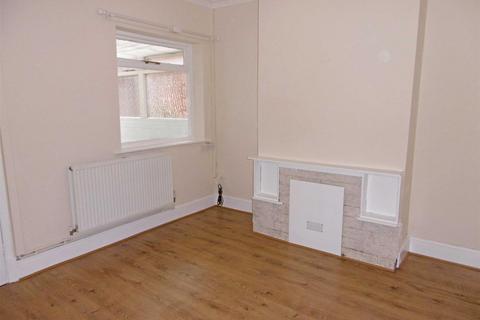 2 bedroom house to rent, Castle Road Kirby Muxloe