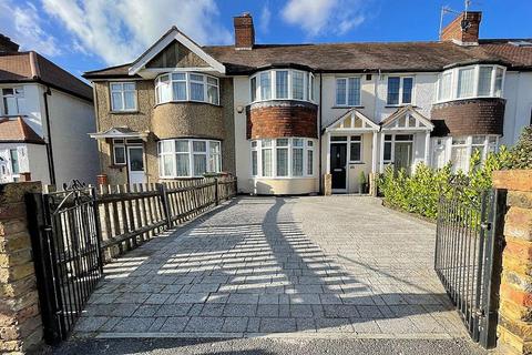 3 bedroom terraced house to rent, Windsor Avenue