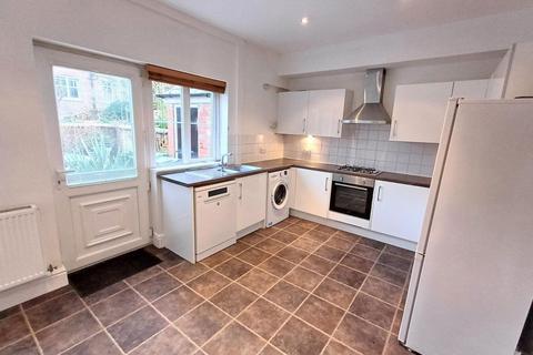 2 bedroom terraced house to rent, 3 Carlisle St, A/e, SK9 7EZ