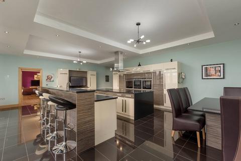 6 bedroom detached house for sale, Mearns Road, Newton Mearns, Glasgow, East Renfrewshire