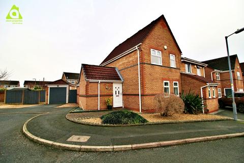 4 bedroom semi-detached house for sale, Bramford Close, Westhoughton, BL5 2JR