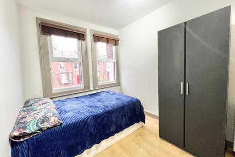 Studio to rent, 132 Iverson Road, London NW6