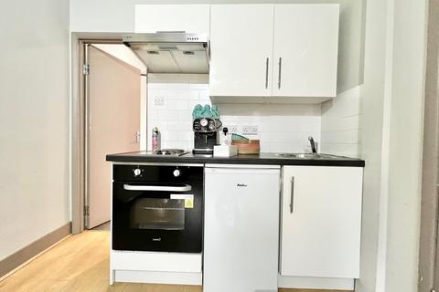 Studio to rent, 132 Iverson Road, London NW6