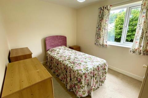 2 bedroom retirement property for sale, Plas Penrhyn, Penrhyn Bay, Llandudno