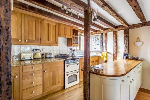 3 bedroom property for sale, High Street, Goudhurst, Cranbrook, Kent, TN17 1AG