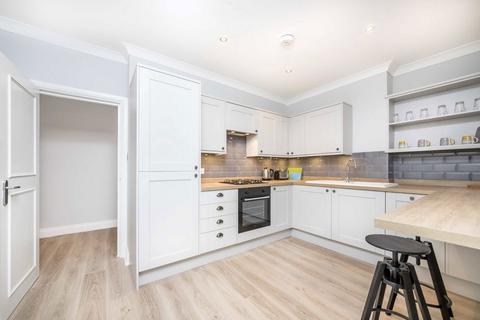 3 bedroom flat to rent, Abbey Road, London NW6