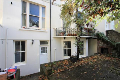 2 bedroom apartment to rent, Vernon Terrace, Brighton