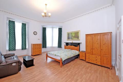 3 bedroom flat to rent, Bridge Street, City Centre, Aberdeen, AB11