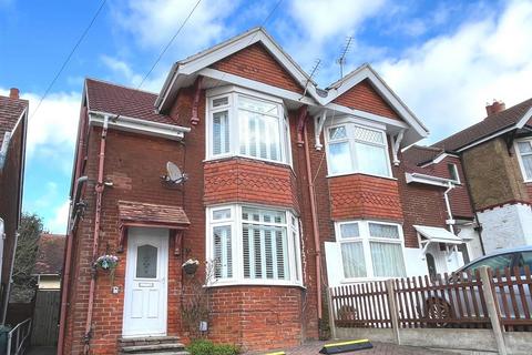 3 bedroom semi-detached house for sale, Old Road, East Cowes