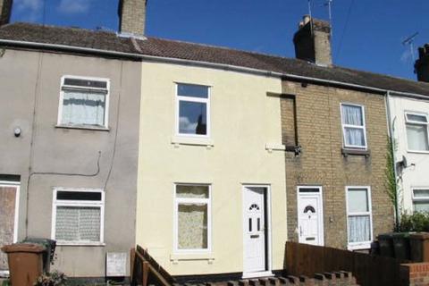 3 bedroom terraced house to rent, Park Street, Woodston