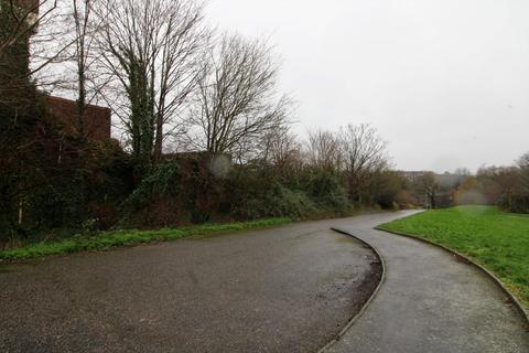 177 Bishopsfield, Harlow, CM18 6UT