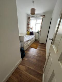 2 Common Road, Slough, SL3 8JU