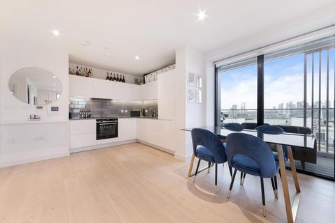 2 bedroom apartment for sale, James Cook Building, Royal Wharf, E16