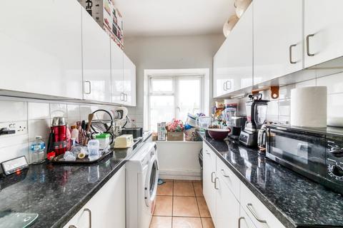 1 bedroom flat for sale, Selhurst Road, London, SE25