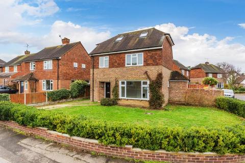 Burnet Avenue, Guildford GU1