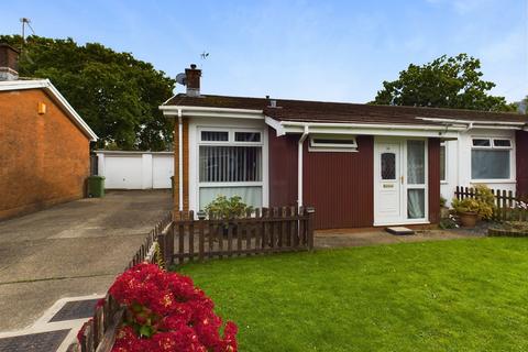 3 bedroom semi-detached bungalow for sale, Rhos Llan, Rhiwbina, Cardiff. CF14