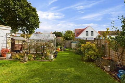 3 bedroom semi-detached bungalow for sale, Rhos Llan, Rhiwbina, Cardiff. CF14