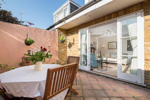 56 Station Road, London, SW13 0LP