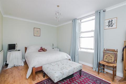 56 Station Road, London, SW13 0LP
