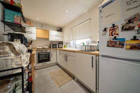 2 bedroom semi-detached house for sale, The Pines, Southampton