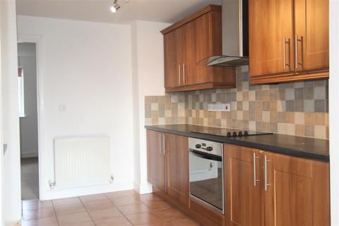 2 bedroom apartment to rent, Hednesford Road, Heath Hayes, Cannock