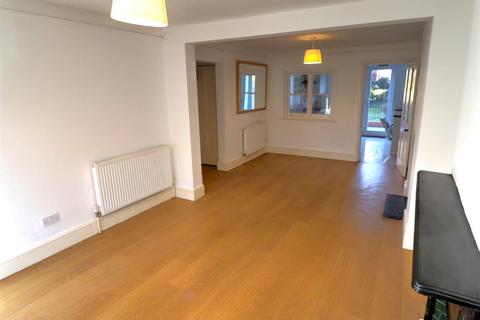 2 bedroom semi-detached house to rent, New Street, Tiddington, Stratford-Upon-Avon