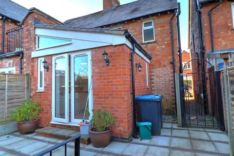 2 bedroom semi-detached house to rent, New Street, Tiddington, Stratford-Upon-Avon