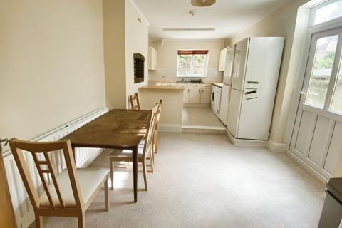 Beverley Road, Bristol BS7