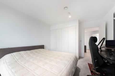 1 bedroom apartment for sale, Carrick House, Royal Wharf, E16