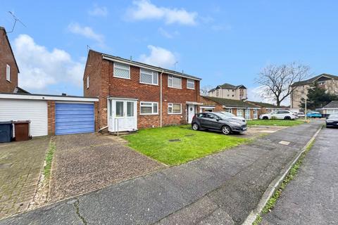 3 bedroom semi-detached house for sale, Crofton Close, Kennington, Ashford TN24