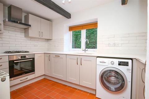 2 bedroom cottage to rent, Potash Lane, St Mary`s Platt, Kent