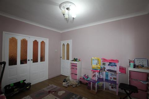 3 bedroom house to rent, Ayresome Park Road, Middlesbrough TS5