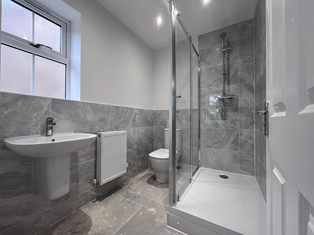 Hertford Ensuite