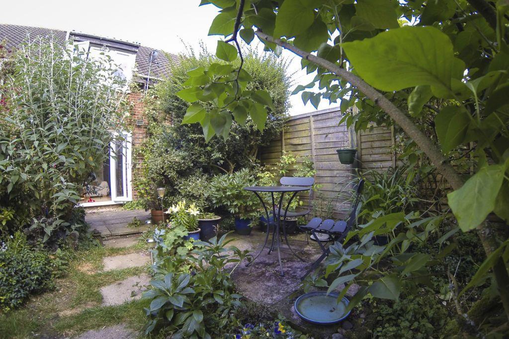 9 Goodey Meade   Rear Garden 3   FMac Kay.jpg