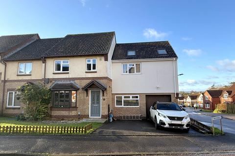 4 bedroom end of terrace house for sale, Brackendale, Exmouth