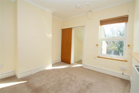 2 bedroom terraced house to rent, Farnell Road, STAINES-UPON-THAMES, TW18