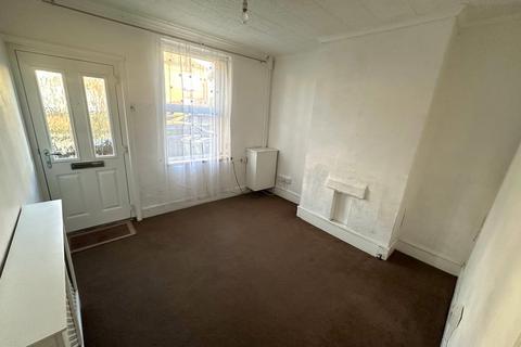 2 bedroom terraced house to rent, Farnell Road, STAINES-UPON-THAMES, TW18