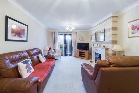 2 bedroom apartment for sale, Selwood Court, South Shields