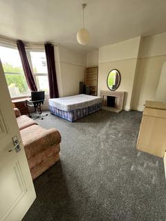 undefined, Pine Grove Place, Bristol BS7