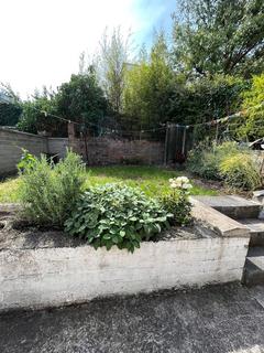 undefined, Pine Grove Place, Bristol BS7