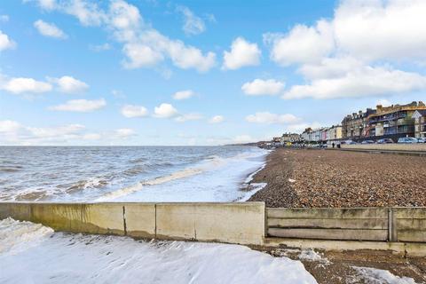 2 bedroom end of terrace house for sale, Sunny Glade Avenue, Herne Bay, Kent