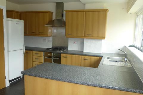 4 bedroom house to rent, Drayton Street, Manchester M15