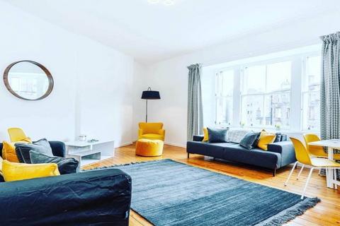 1 bedroom flat to rent, Eyre Place, ,